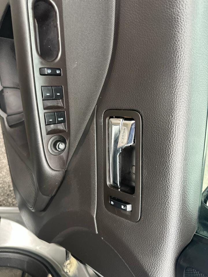 Ford Fusion 4dr Sdn SE FWD 2010