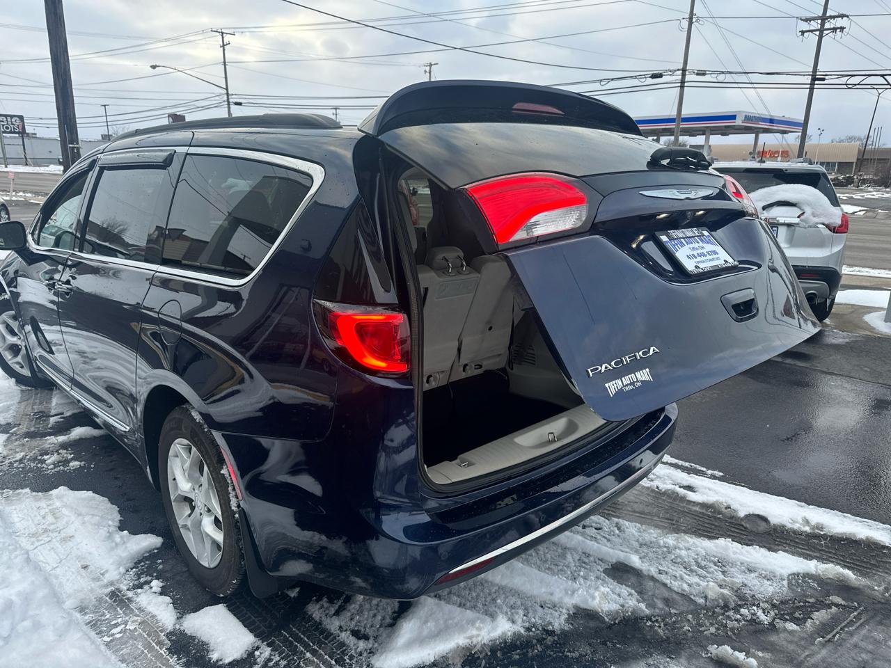 Chrysler Pacifica Touring-L FWD 2017