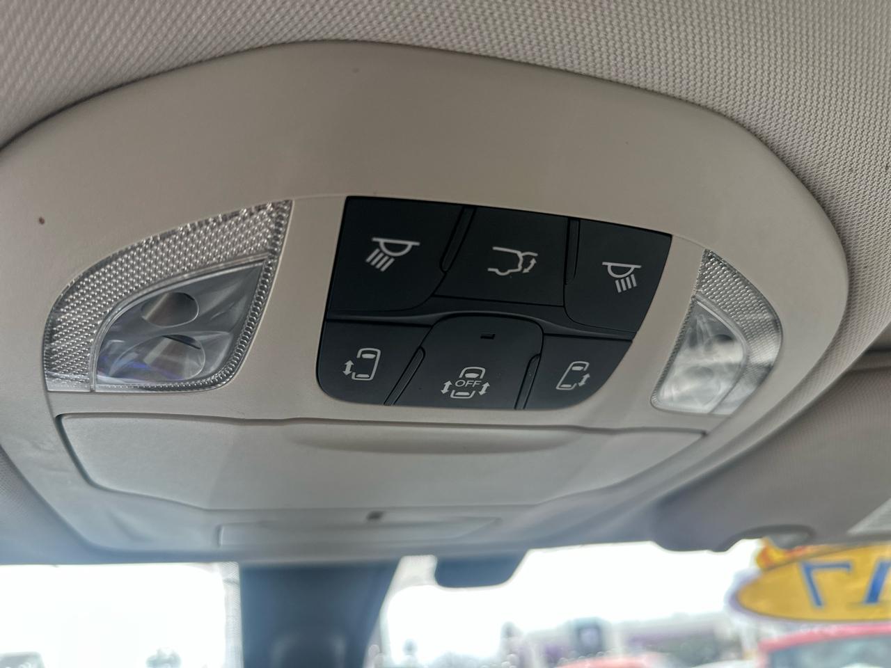 Chrysler Pacifica Touring-L FWD 2017