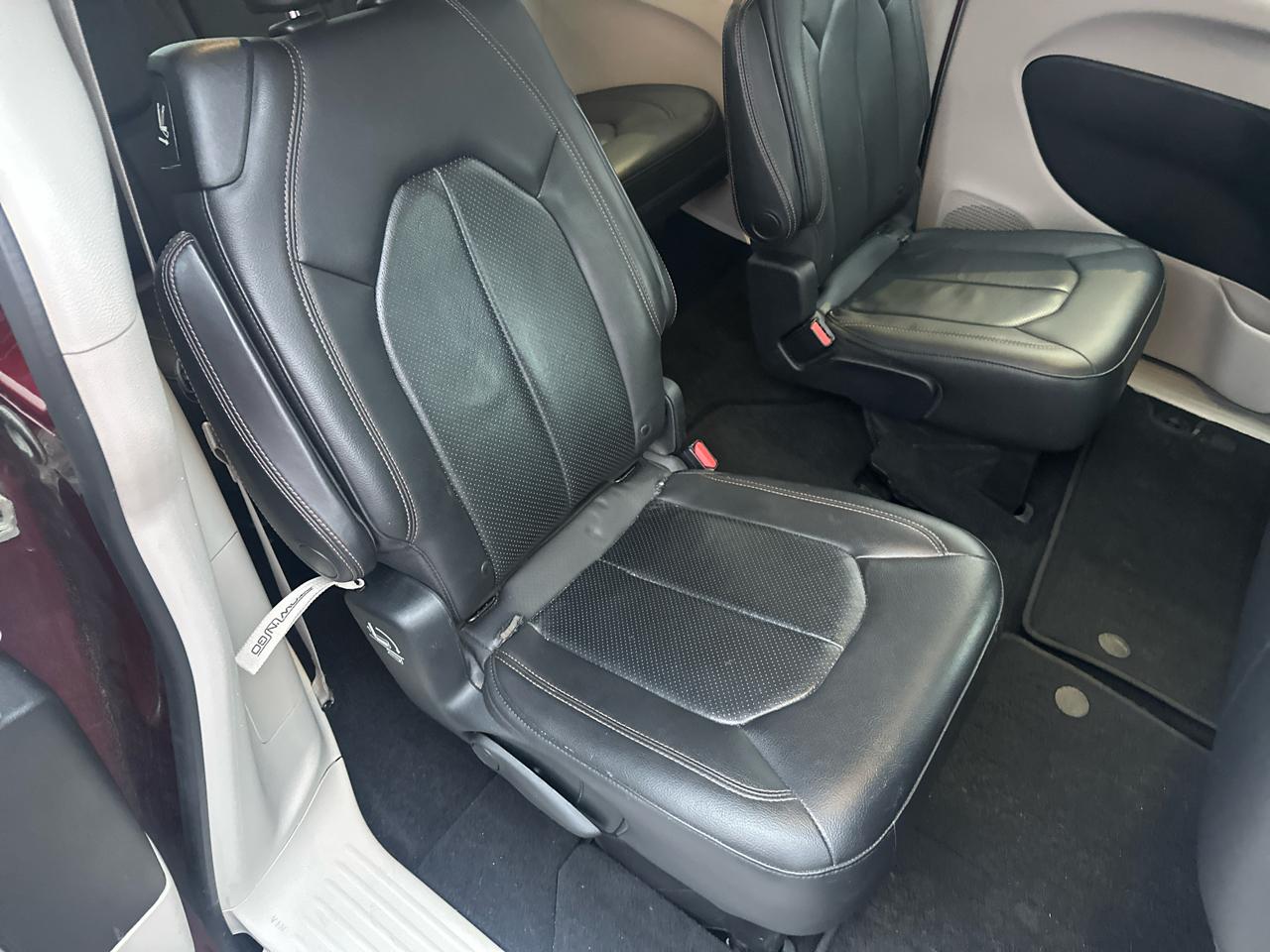 Chrysler Pacifica Touring L FWD 2018