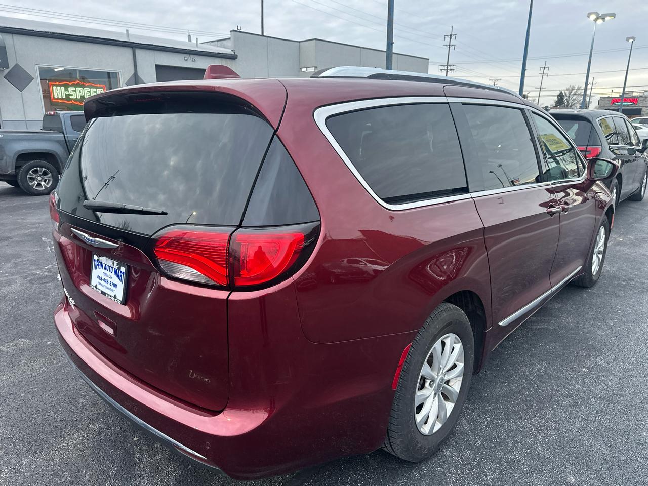 Chrysler Pacifica Touring L FWD 2018