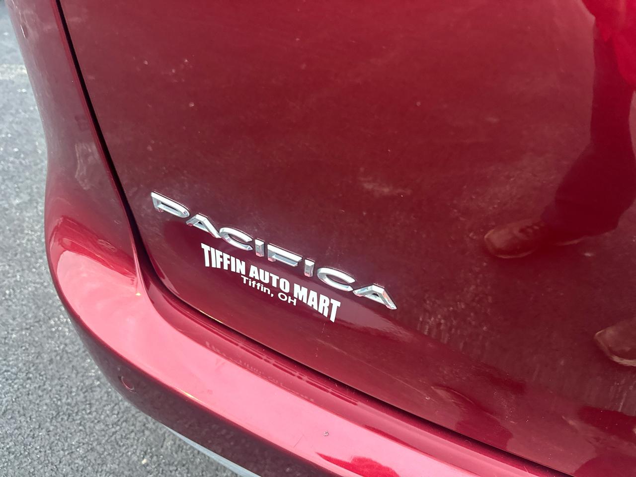 Chrysler Pacifica Touring L FWD 2018