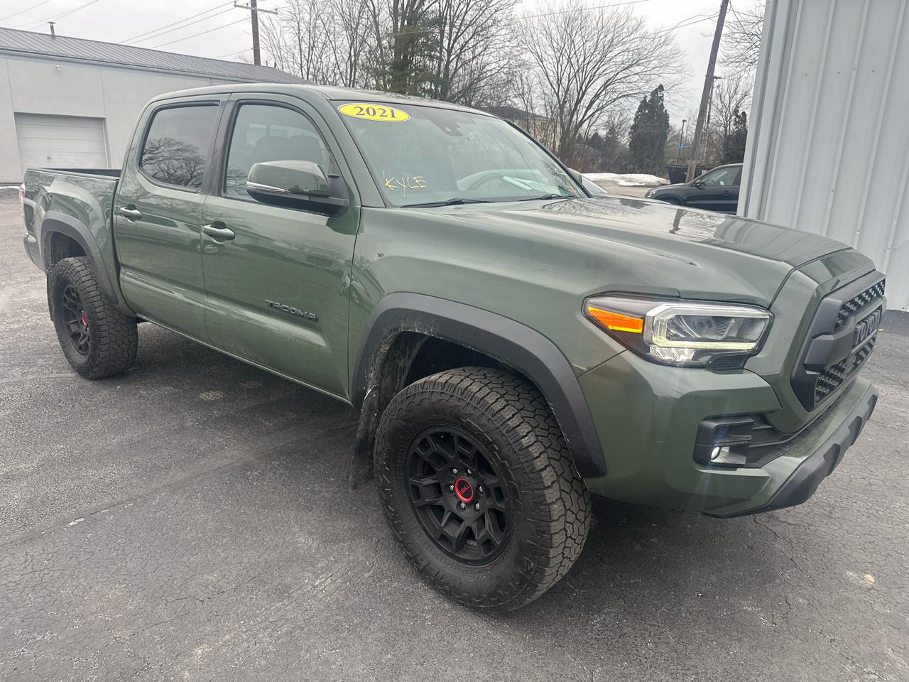 Toyota Tacoma 4WD SR Double Cab 5' Bed V6 AT (Natl) 2021