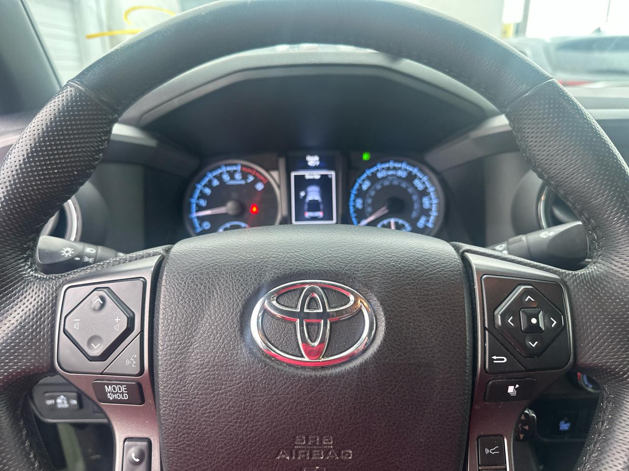 Toyota Tacoma 4WD SR Double Cab 5' Bed V6 AT (Natl) 2021