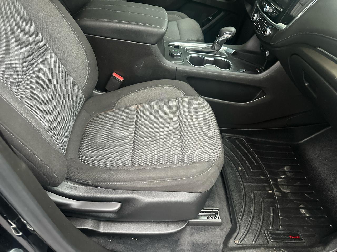 Chevrolet Traverse AWD 4dr LT Cloth w/1LT 2023