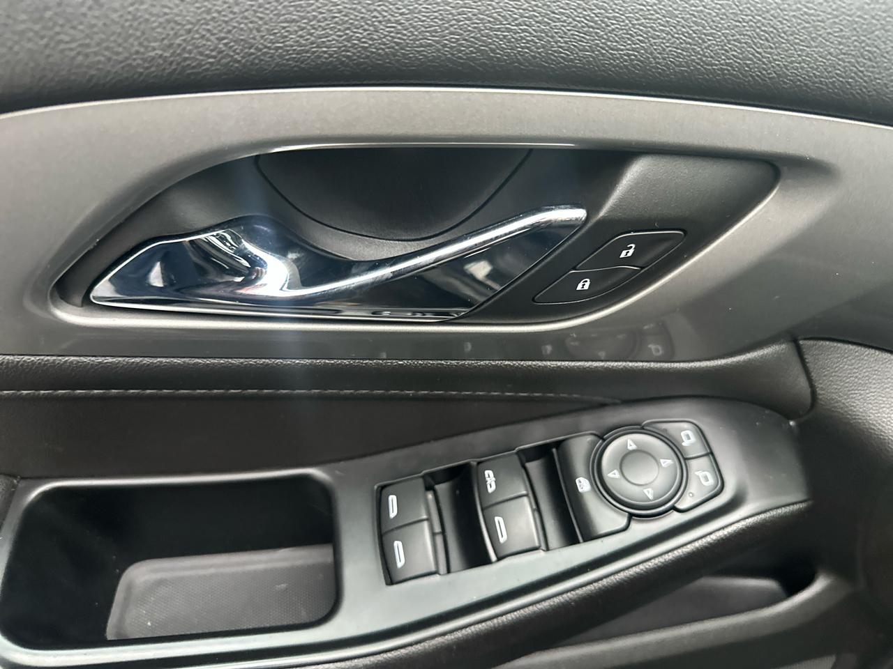 Chevrolet Traverse AWD 4dr LT Cloth w/1LT 2023