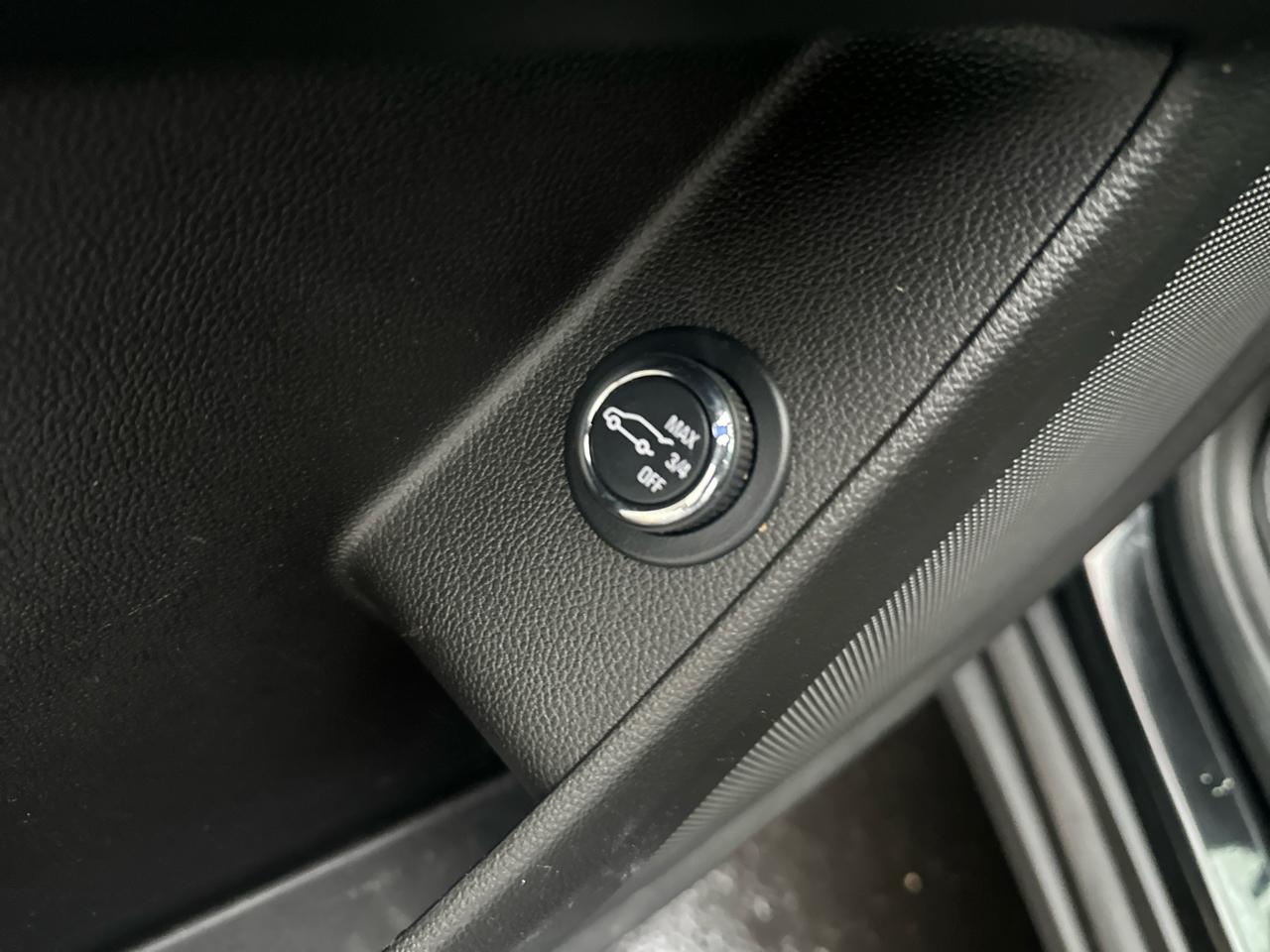 Chevrolet Traverse AWD 4dr LT Cloth w/1LT 2023