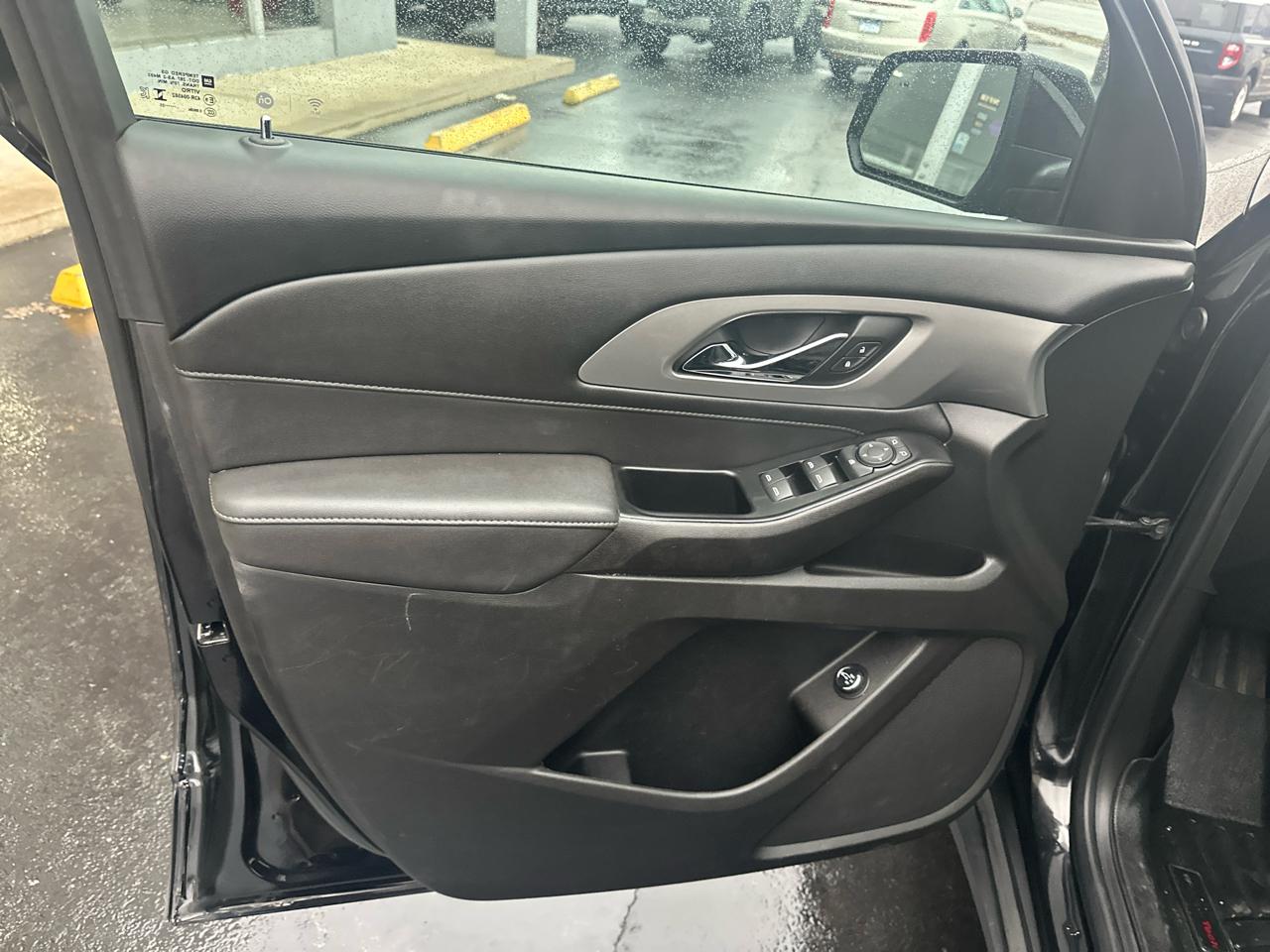 Chevrolet Traverse AWD 4dr LT Cloth w/1LT 2023