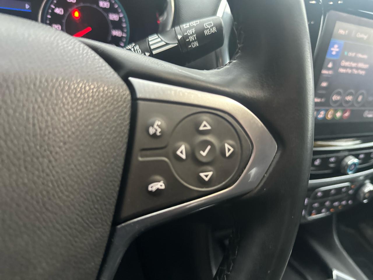 Chevrolet Traverse AWD 4dr LT Cloth w/1LT 2023