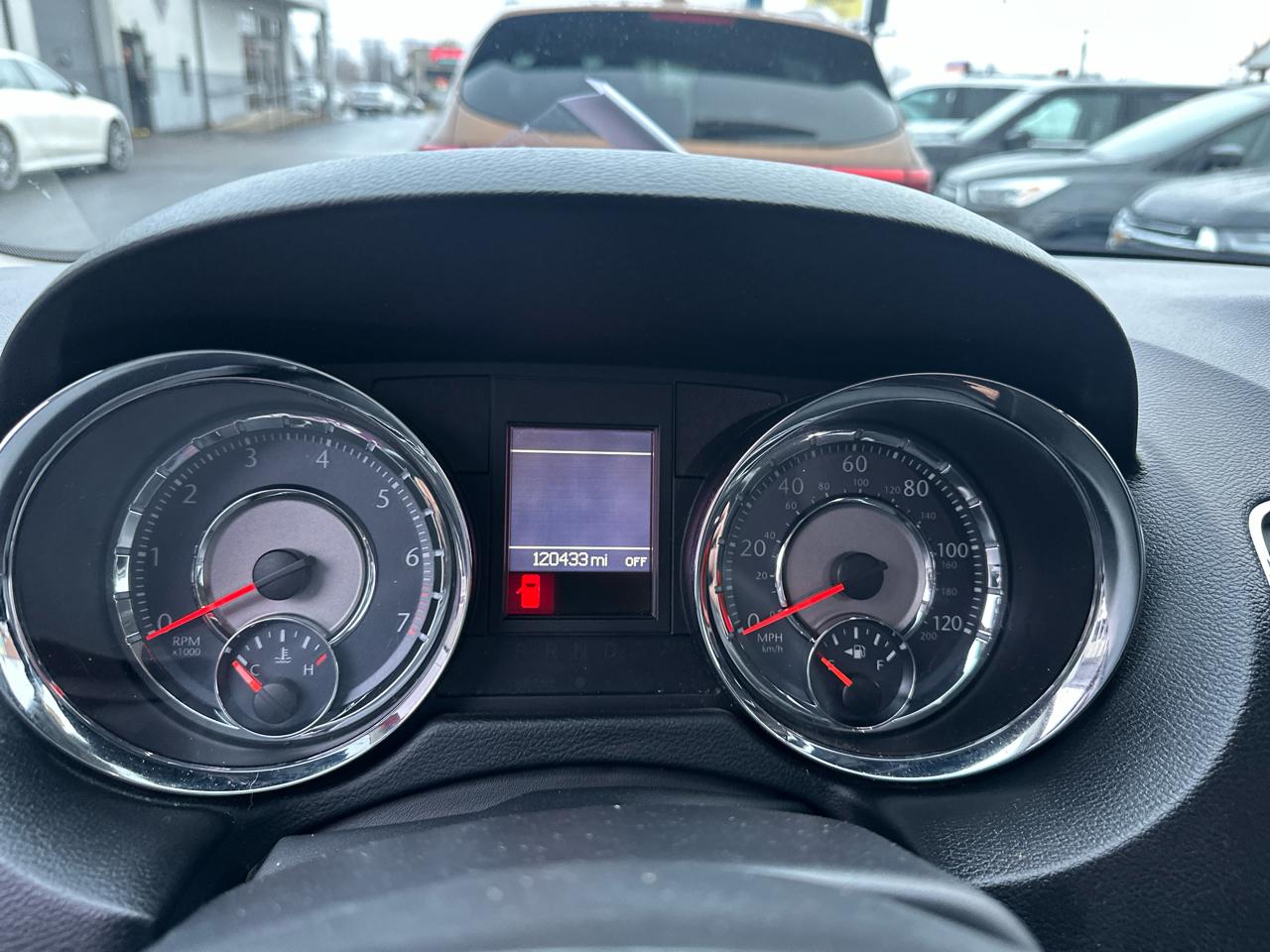 Chrysler Town & Country 4dr Wgn Touring 2014