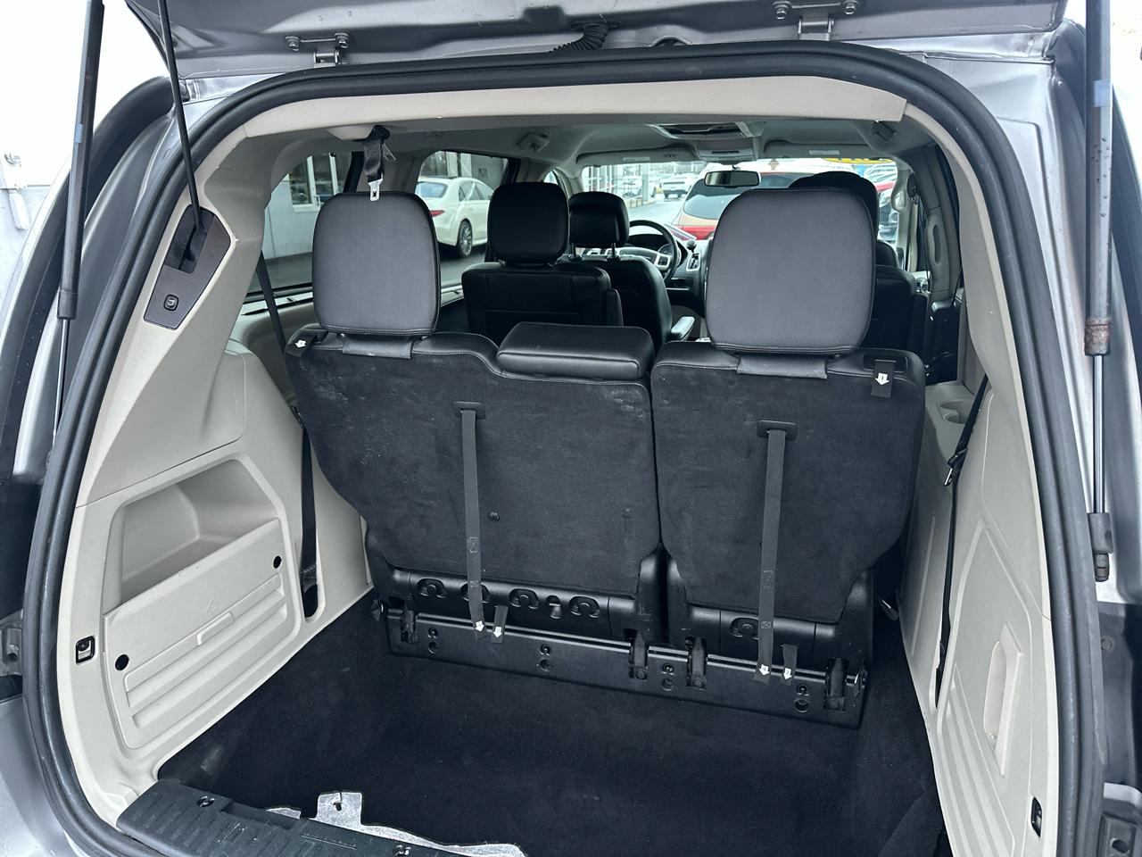 Chrysler Town & Country 4dr Wgn Touring 2014