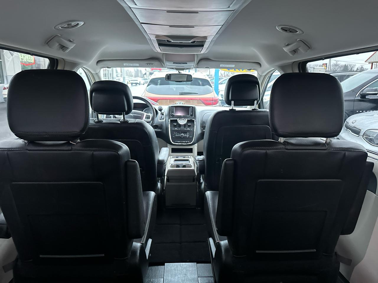 Chrysler Town & Country 4dr Wgn Touring 2014