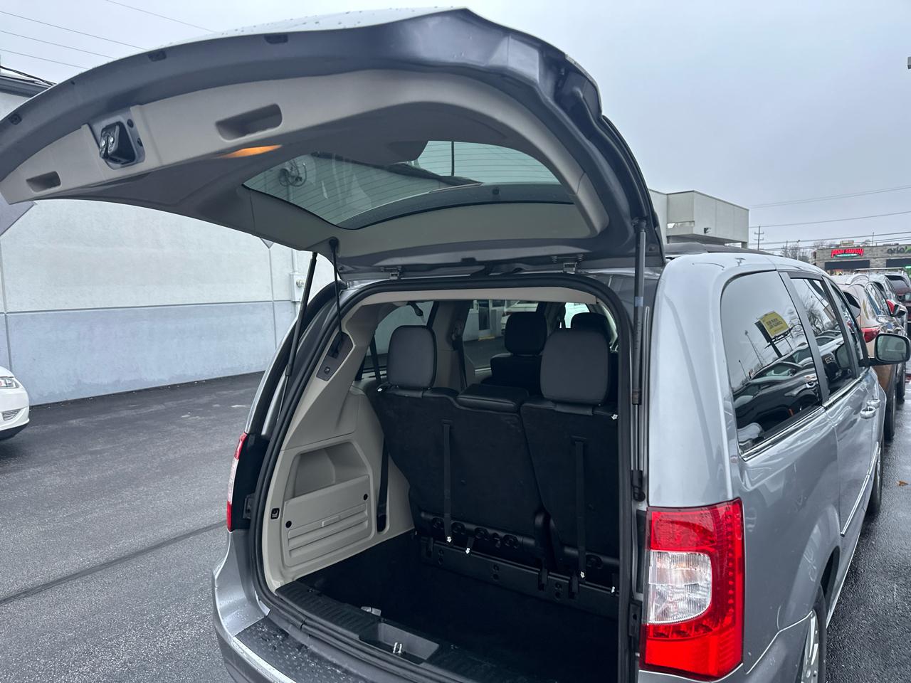 Chrysler Town & Country 4dr Wgn Touring 2014