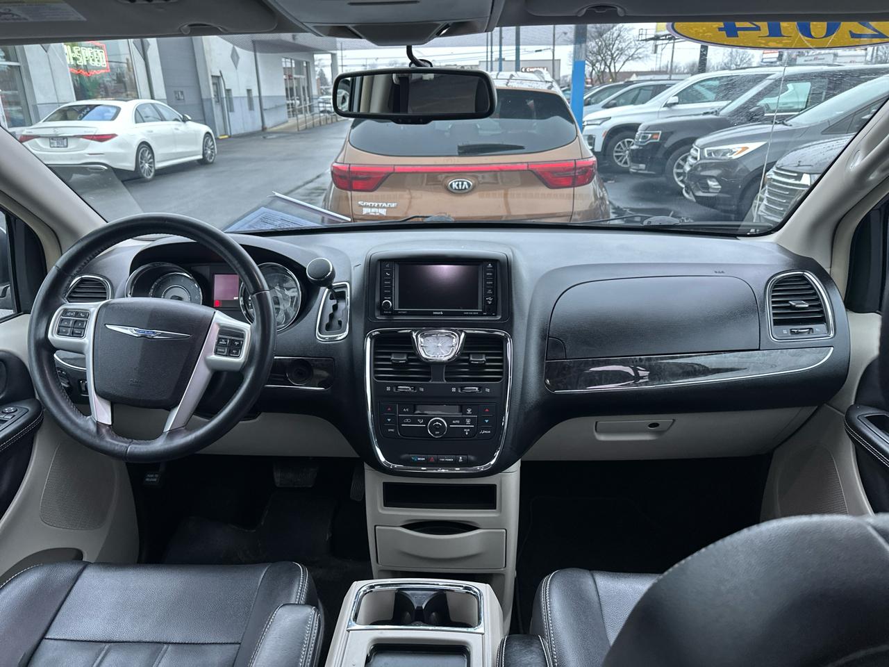 Chrysler Town & Country 4dr Wgn Touring 2014