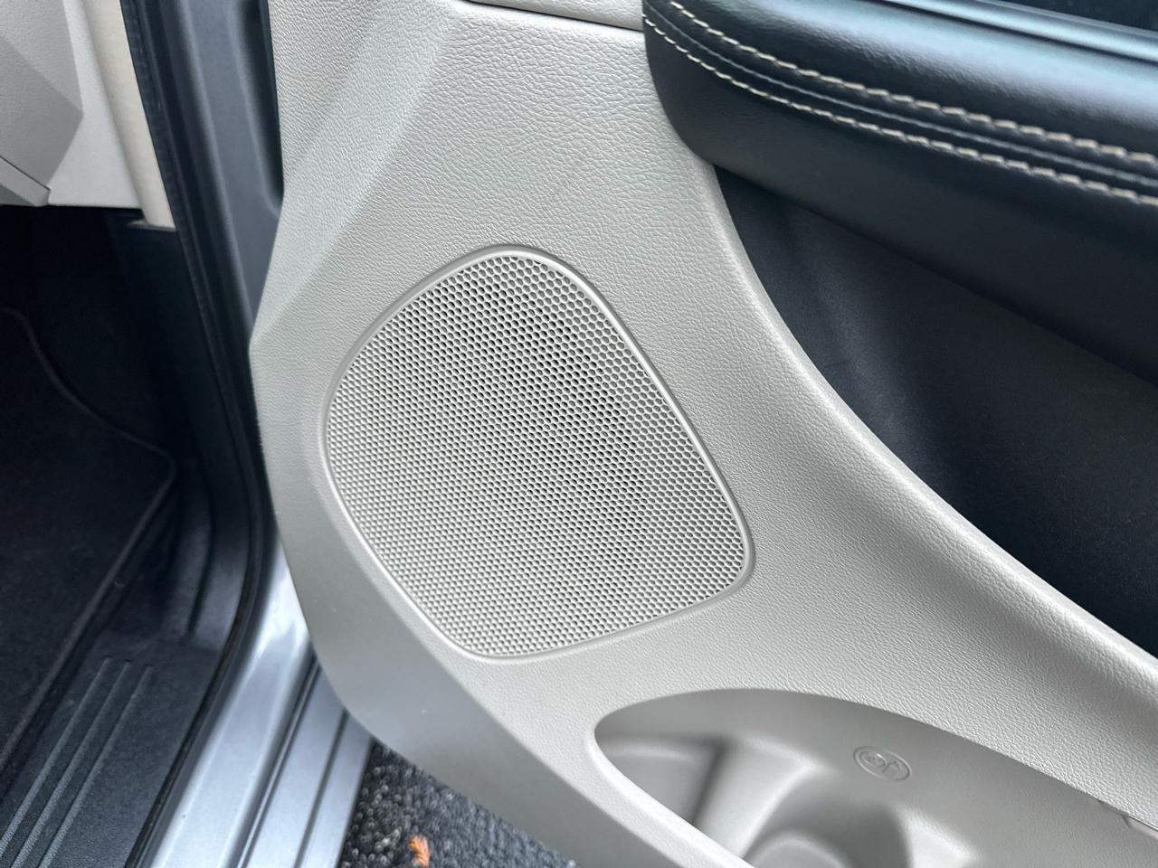 Chrysler Town & Country 4dr Wgn Touring 2014