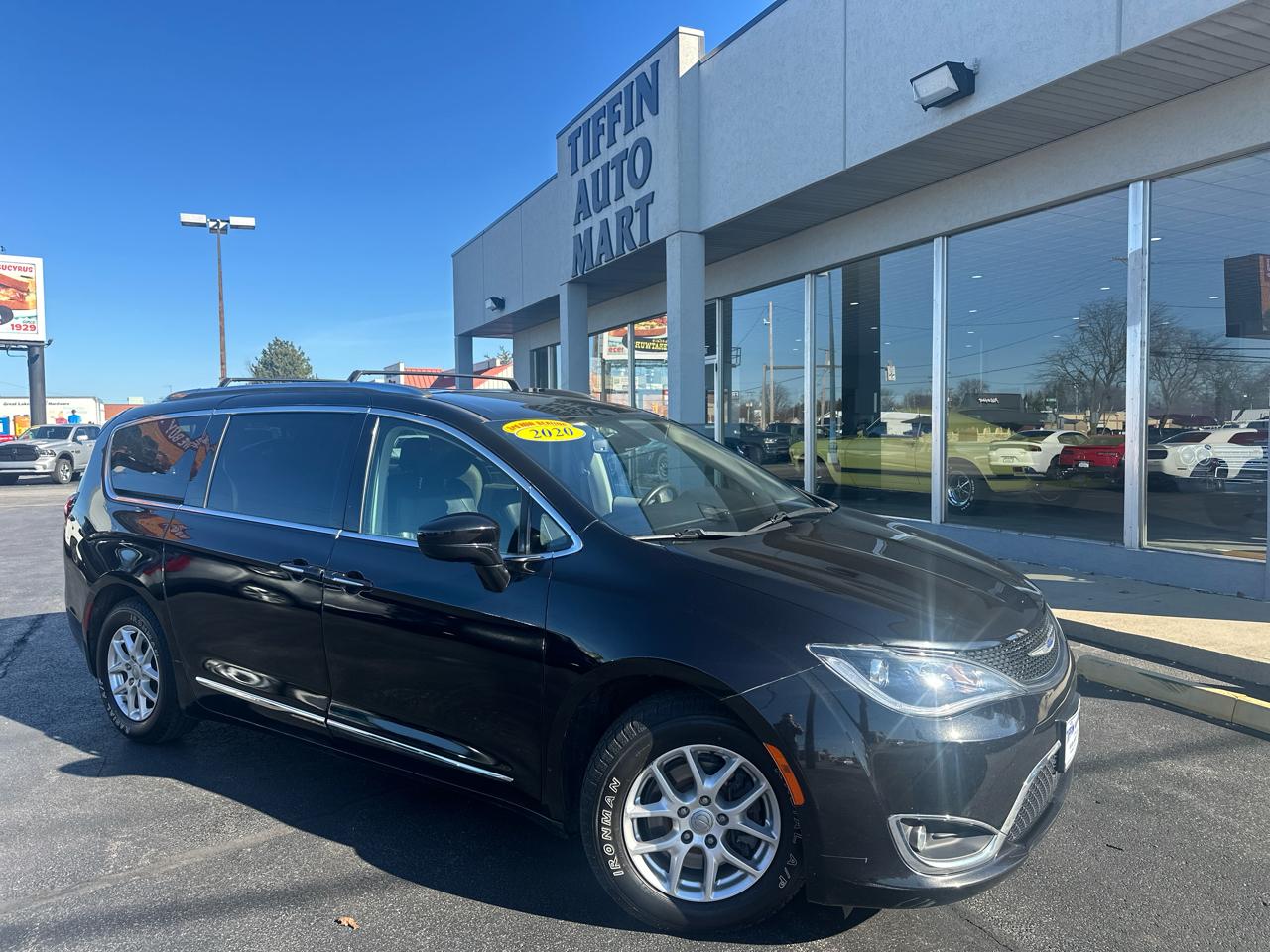 Chrysler Pacifica Touring L FWD 2020