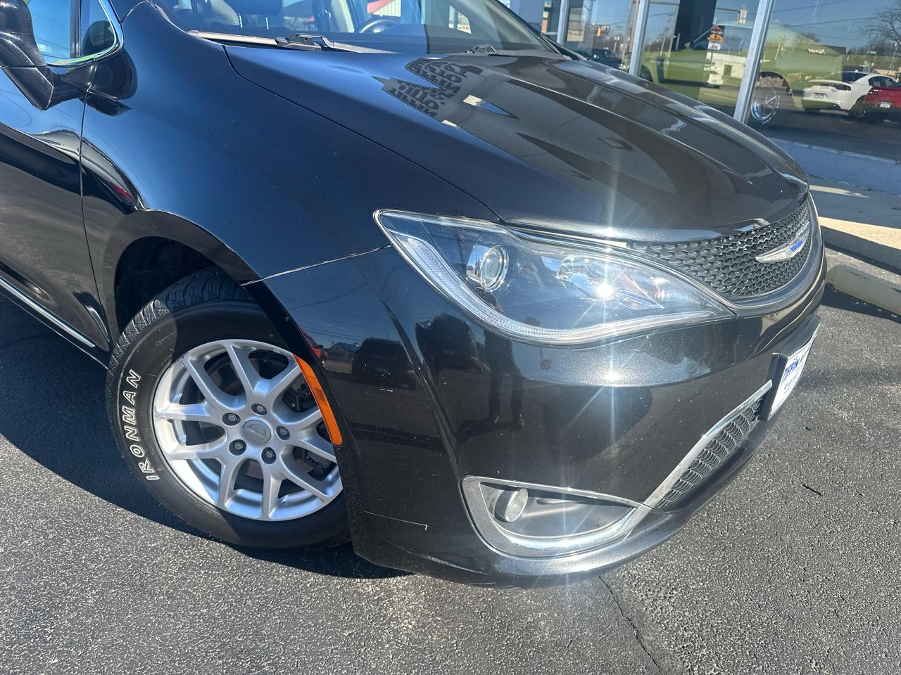 Chrysler Pacifica Touring L FWD 2020