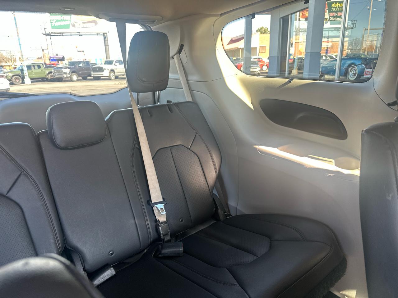 Chrysler Pacifica Touring L FWD 2020