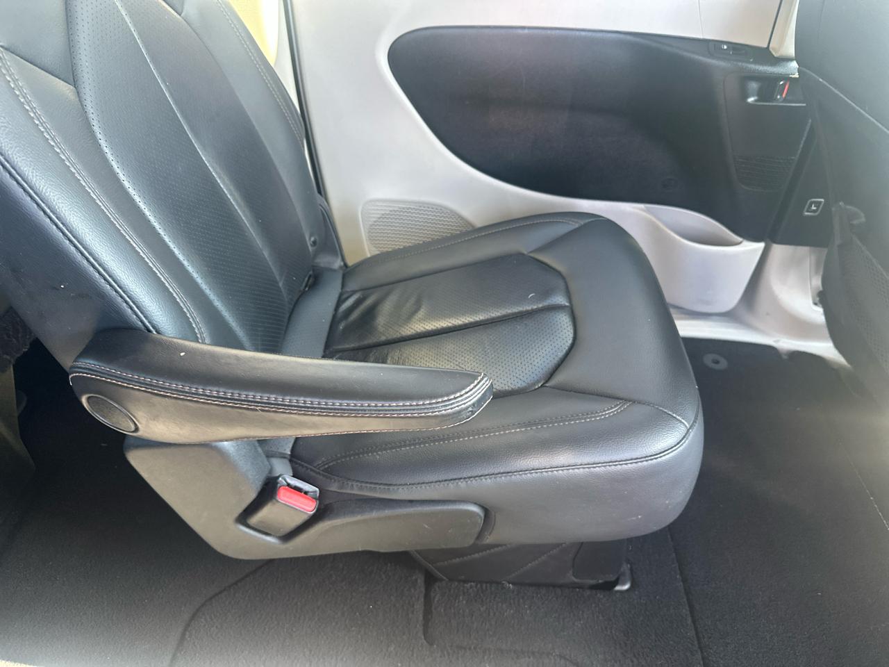 Chrysler Pacifica Touring L FWD 2020