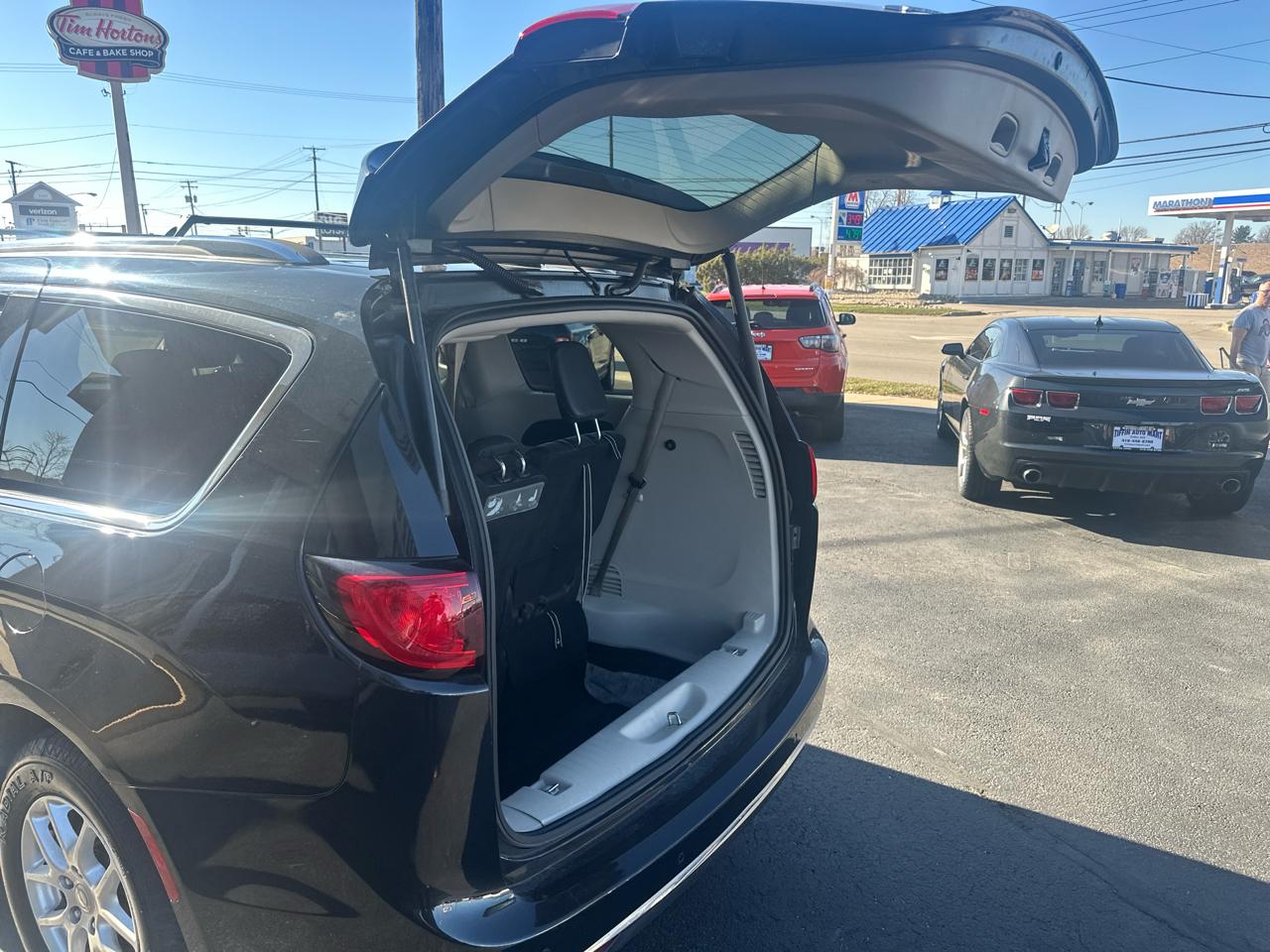 Chrysler Pacifica Touring L FWD 2020