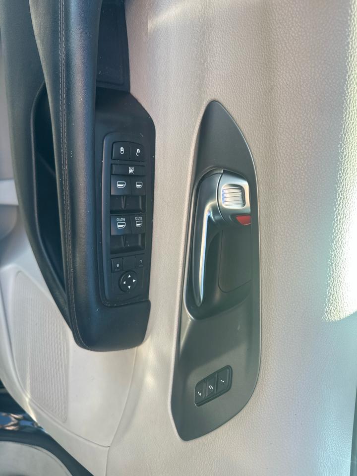 Chrysler Pacifica Touring L FWD 2020