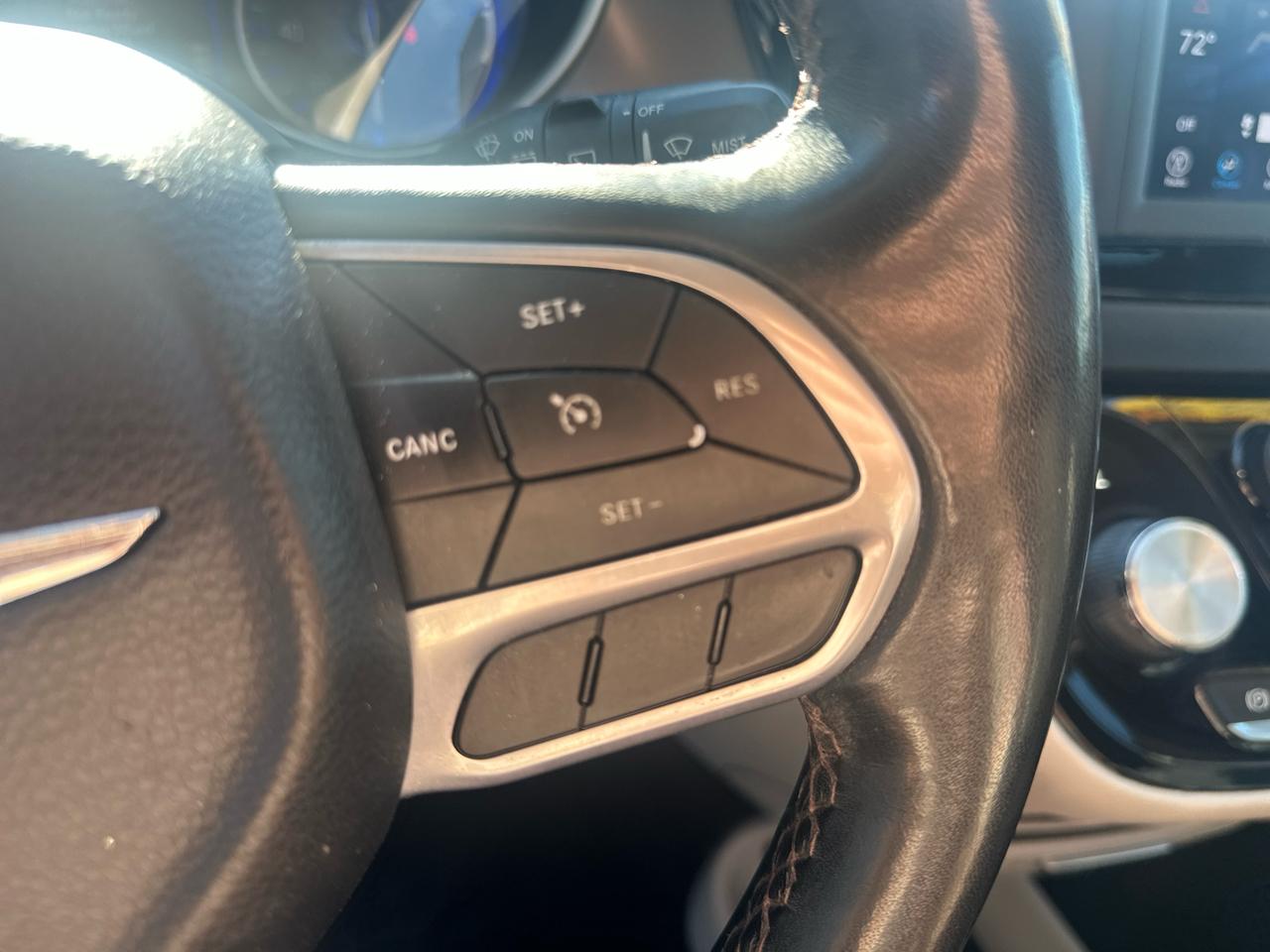 Chrysler Pacifica Touring L FWD 2020