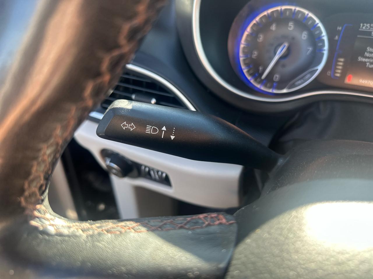 Chrysler Pacifica Touring L FWD 2020