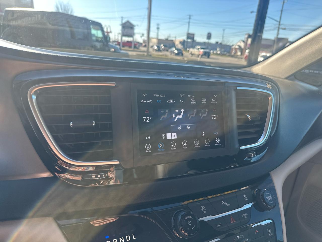 Chrysler Pacifica Touring L FWD 2020