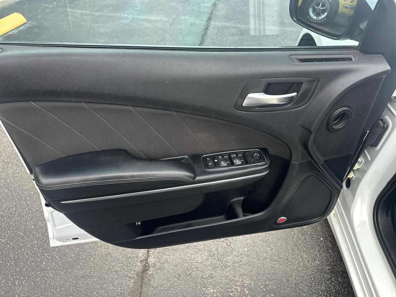 Dodge Charger 4dr Sdn SXT AWD 2015