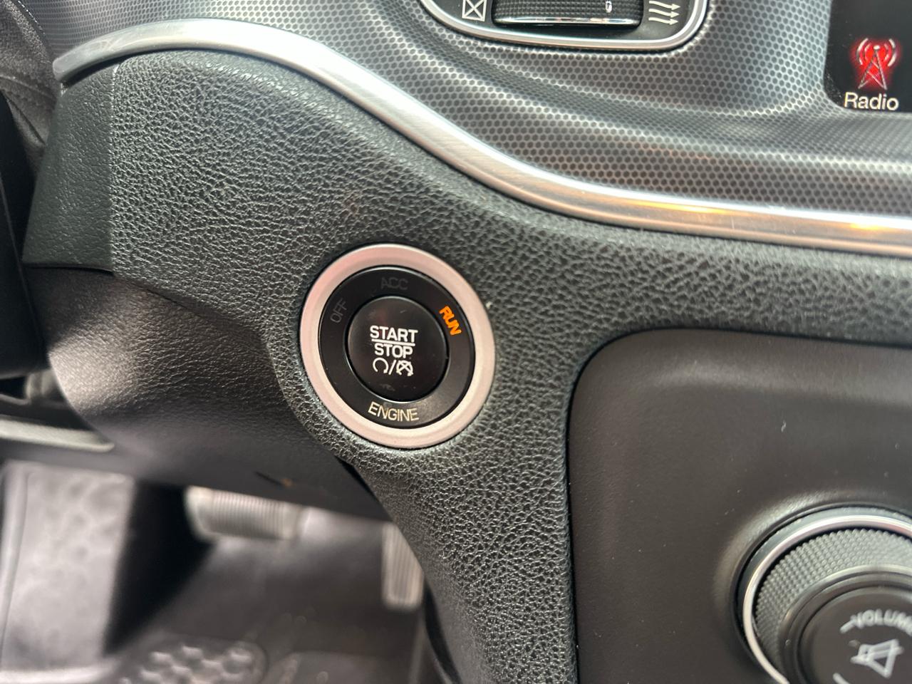 Dodge Charger 4dr Sdn SXT AWD 2015