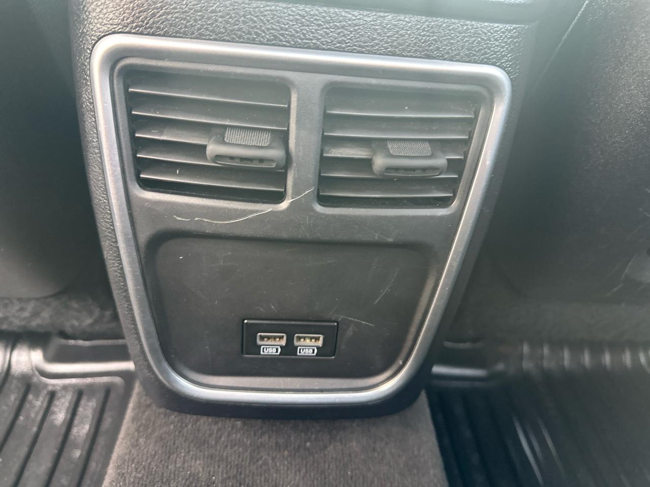 Dodge Charger 4dr Sdn SXT AWD 2015