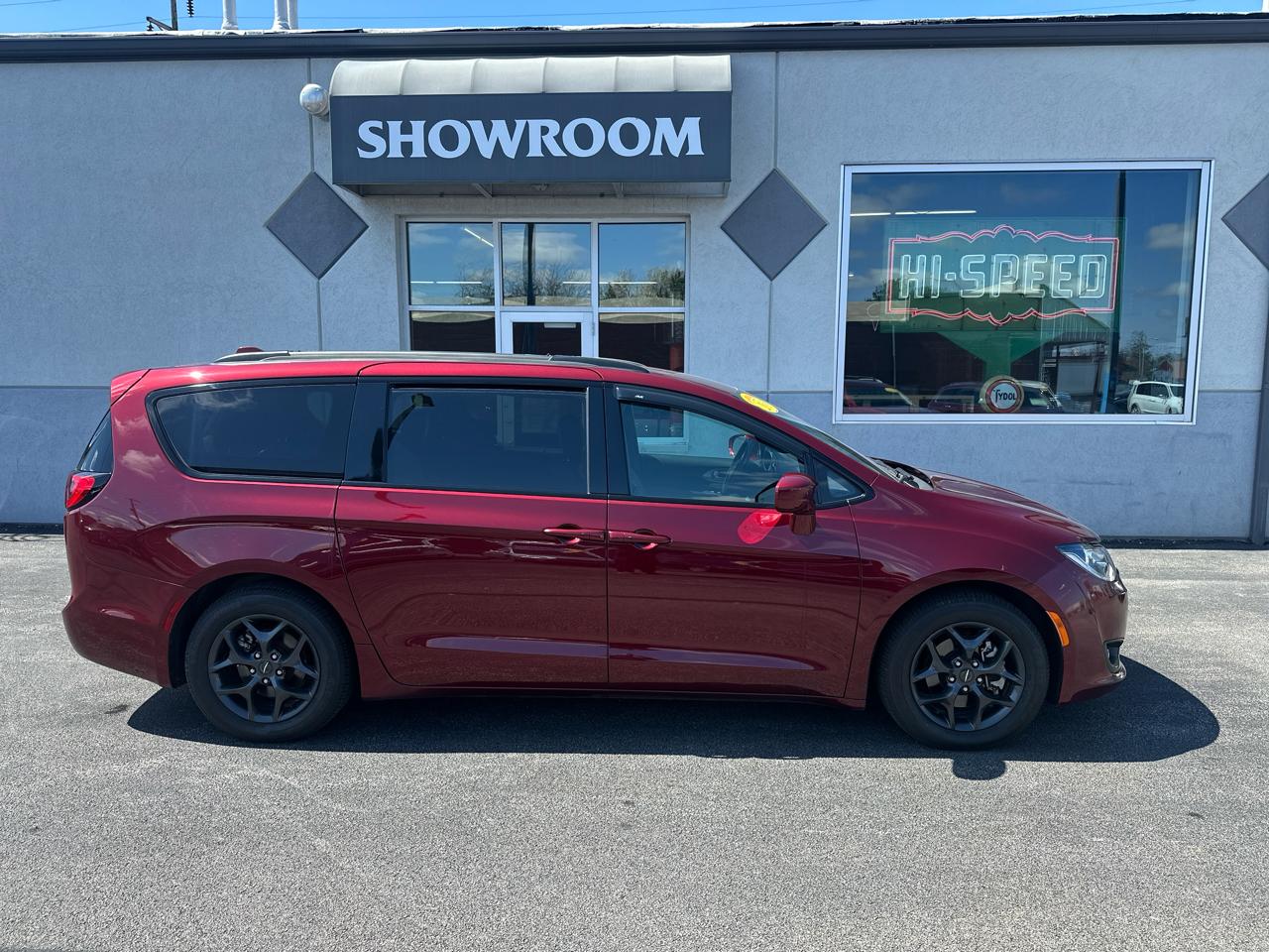 Chrysler Pacifica Touring L Plus FWD 2018