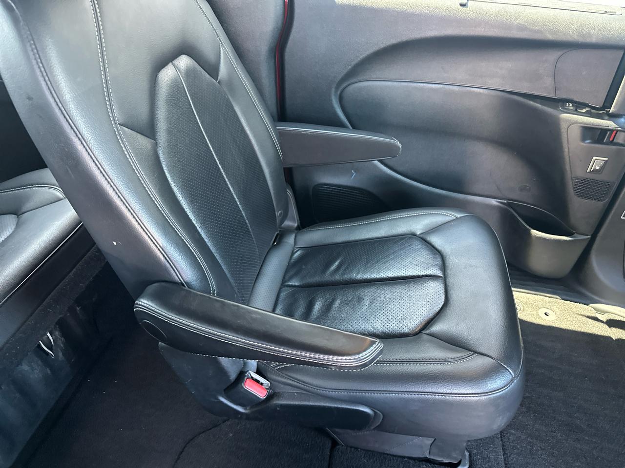 Chrysler Pacifica Touring L Plus FWD 2018