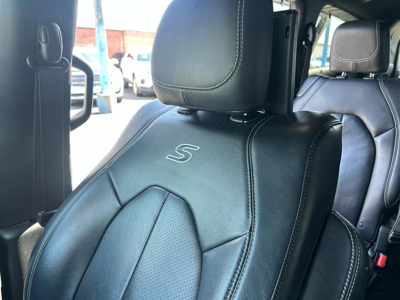 Chrysler Pacifica Touring L Plus FWD 2018