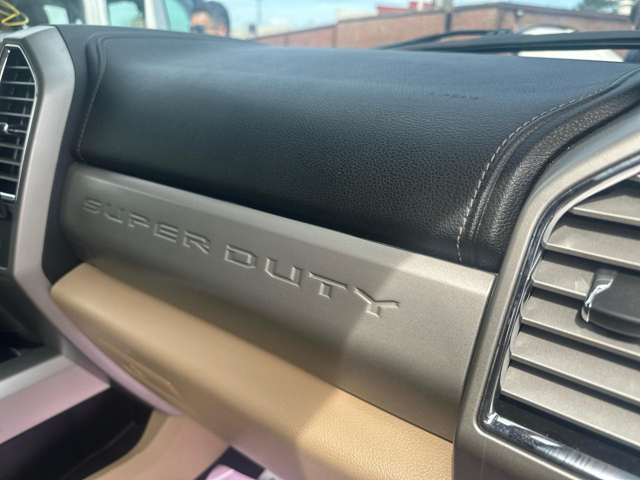 Ford Super Duty F-350 DRW  2017