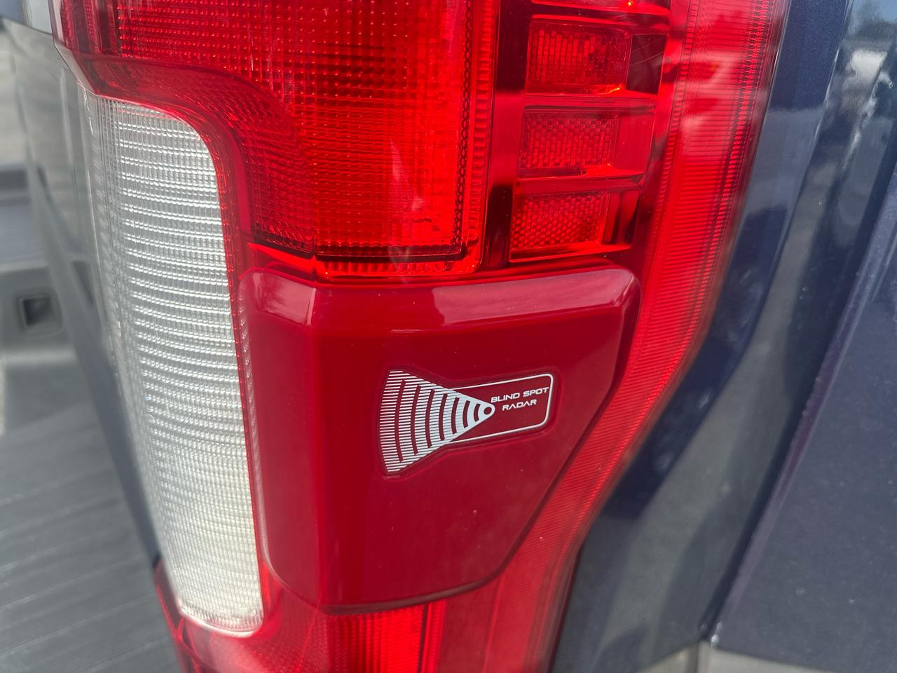 Ford Super Duty F-350 DRW  2017