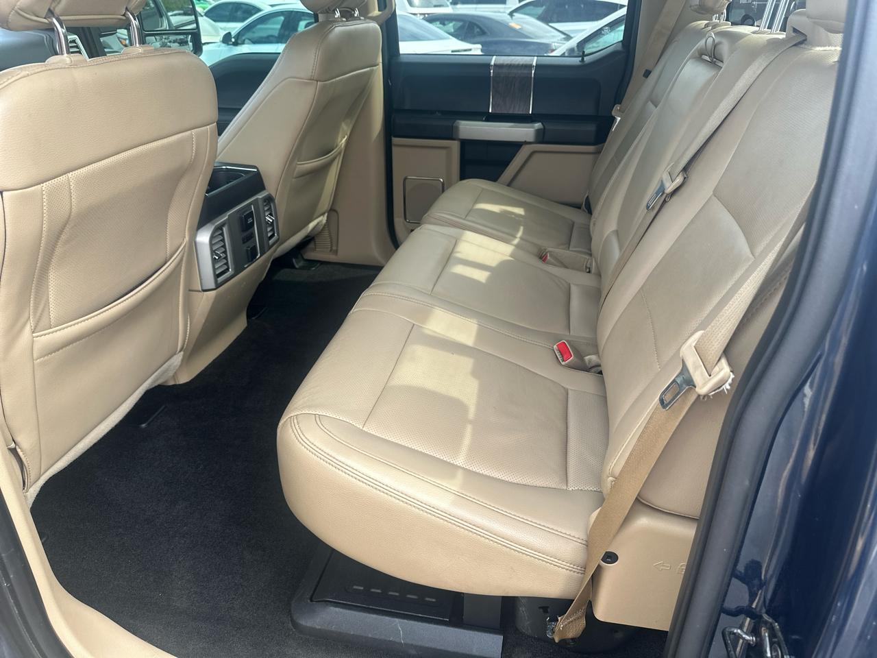 Ford Super Duty F-350 DRW  2017