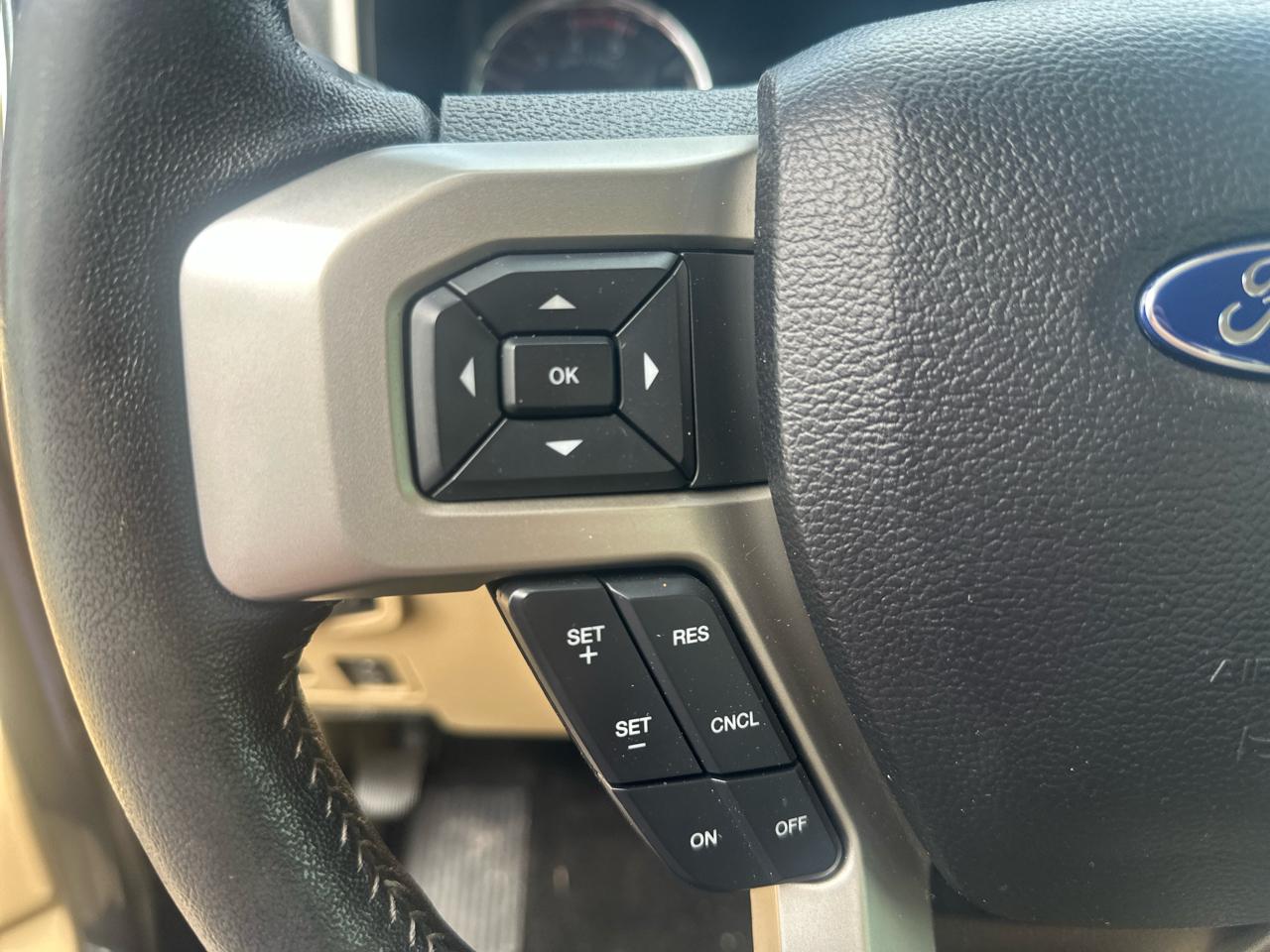 Ford Super Duty F-350 DRW  2017