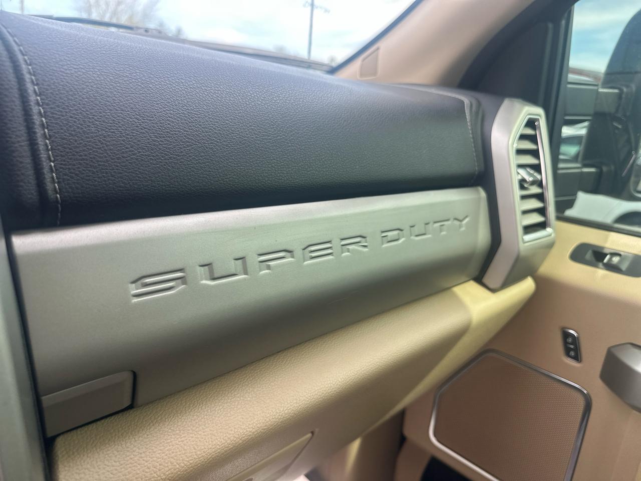 Ford Super Duty F-350 DRW  2017