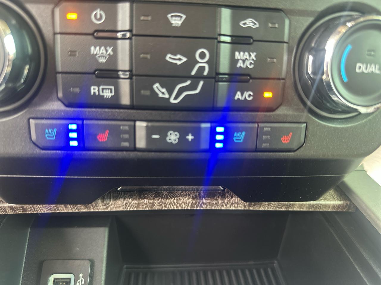 Ford Super Duty F-350 DRW  2017