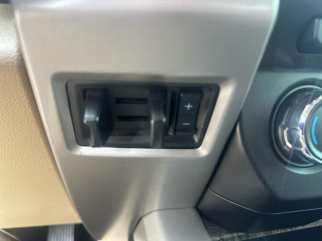 Ford Super Duty F-350 DRW  2017