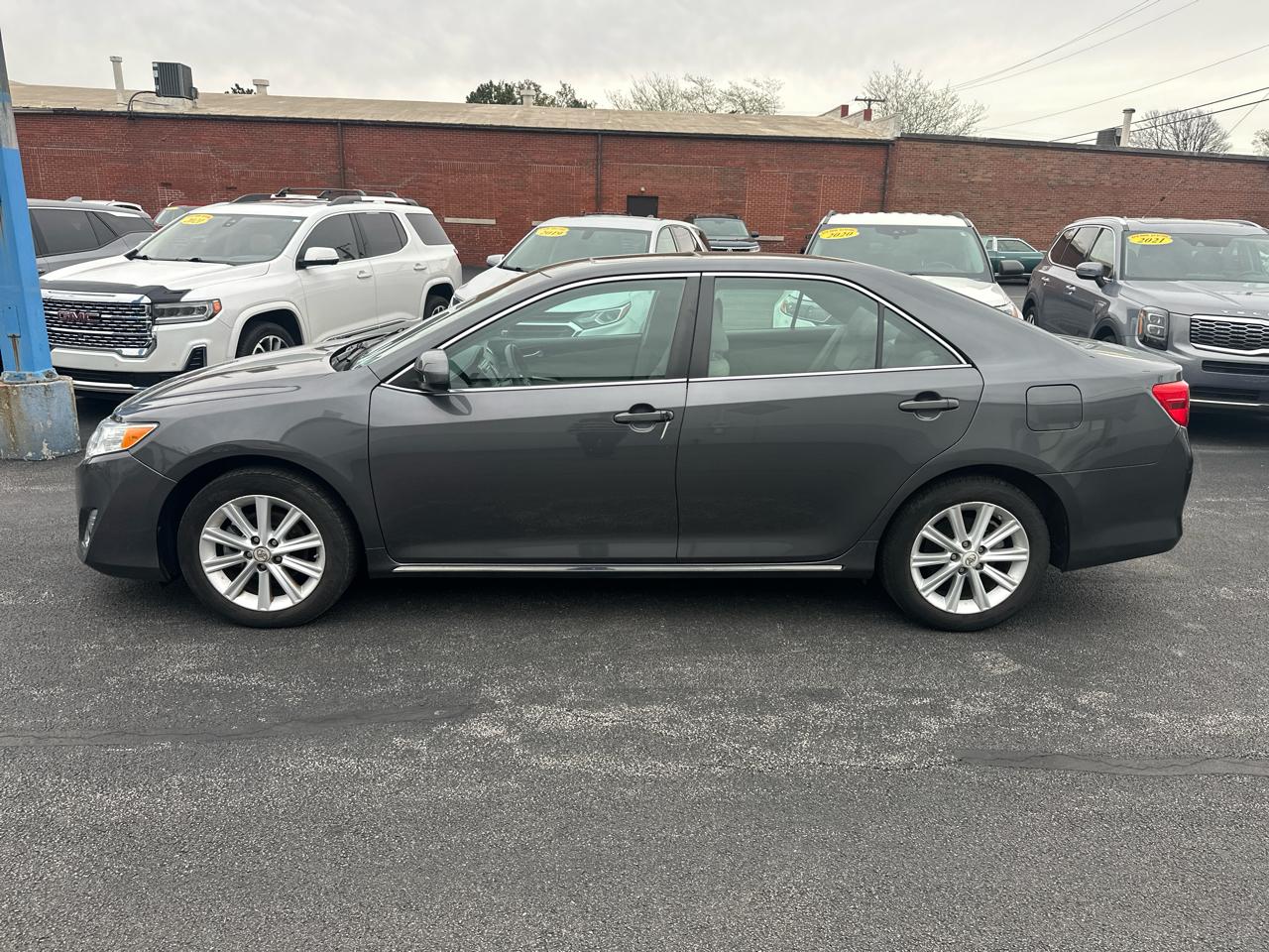 Toyota Camry  2012