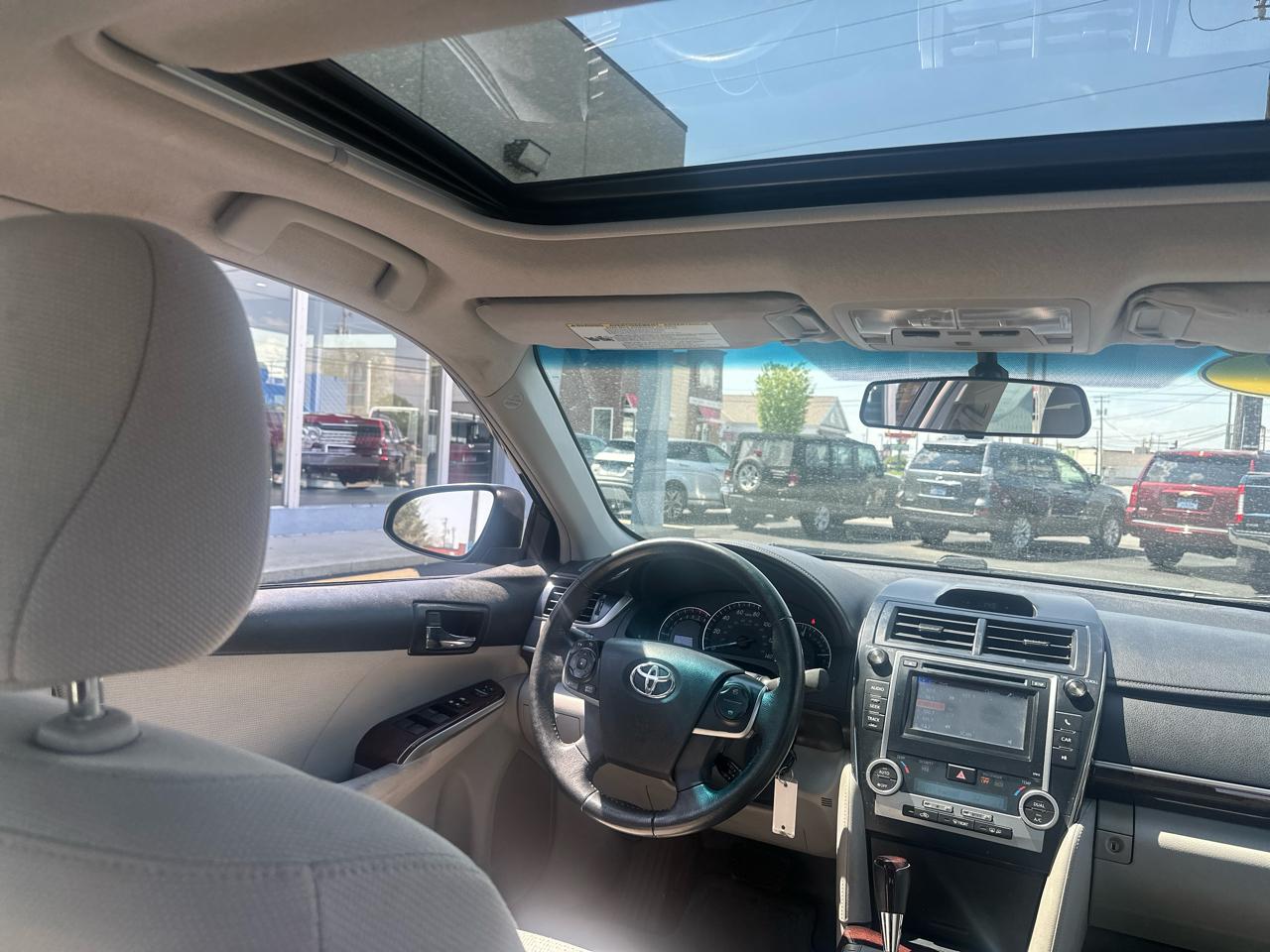 Toyota Camry  2012