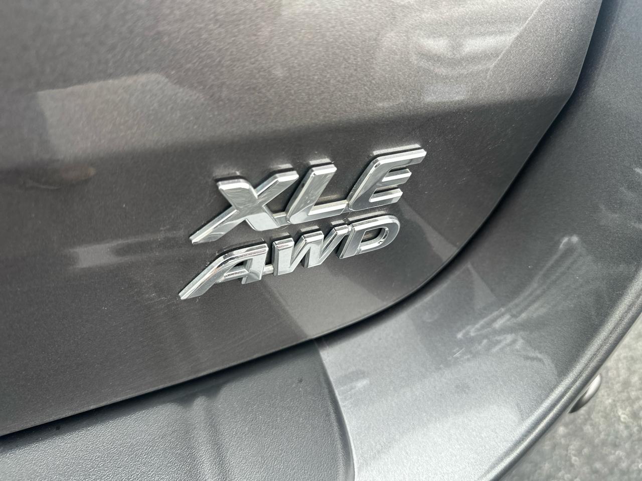 Toyota Sienna 5dr 7-Pass Van V6 Ltd AWD (Natl) 2014