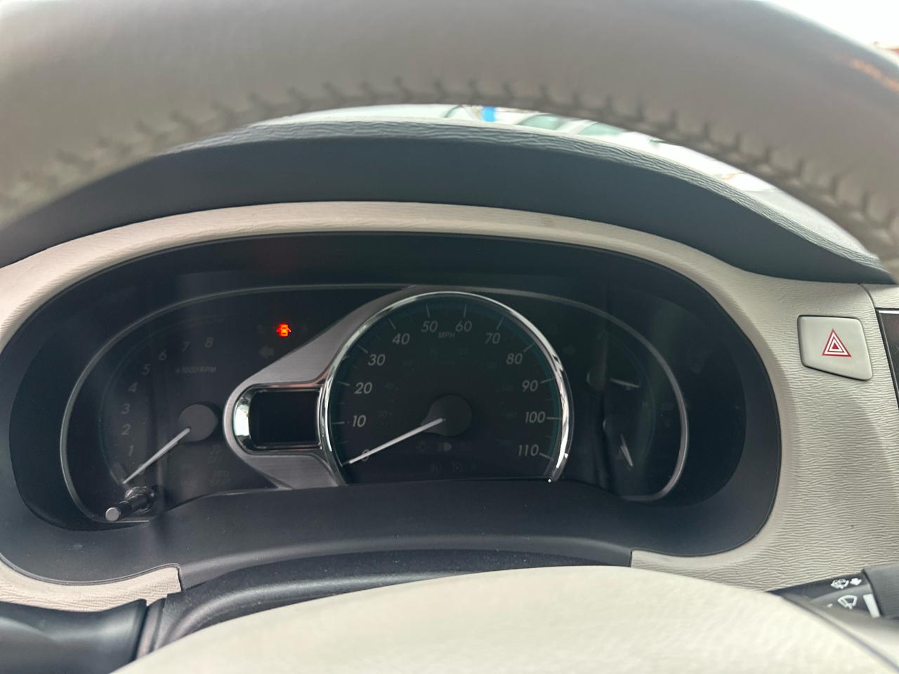 Toyota Sienna 5dr 7-Pass Van V6 Ltd AWD (Natl) 2014