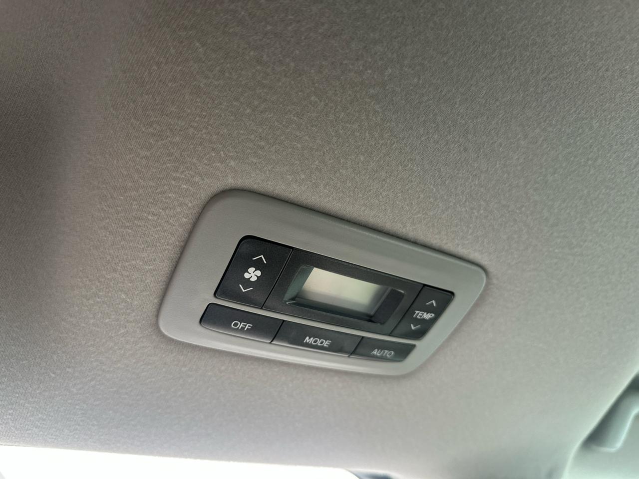 Toyota Sienna 5dr 7-Pass Van V6 Ltd AWD (Natl) 2014