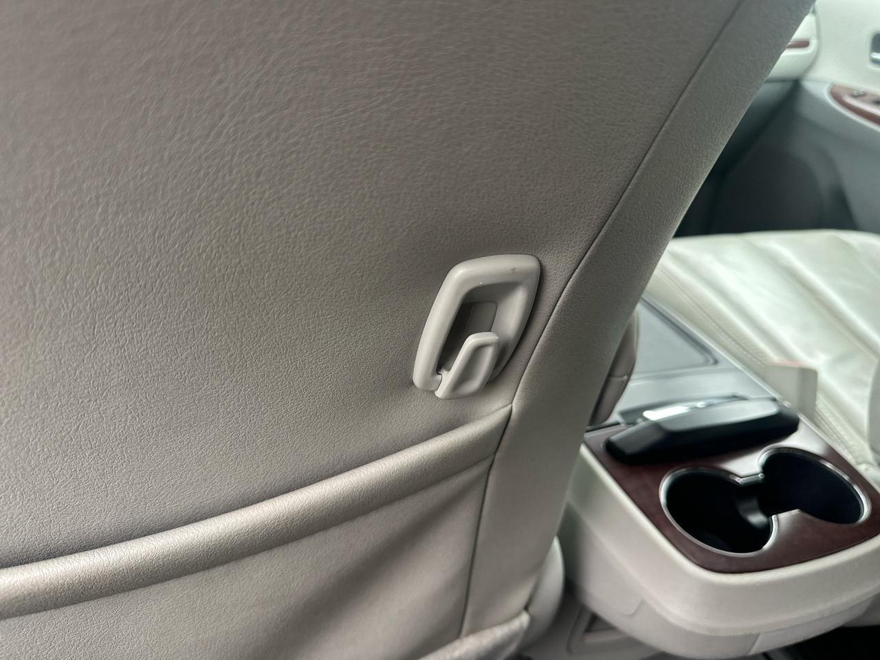 Toyota Sienna 5dr 7-Pass Van V6 Ltd AWD (Natl) 2014