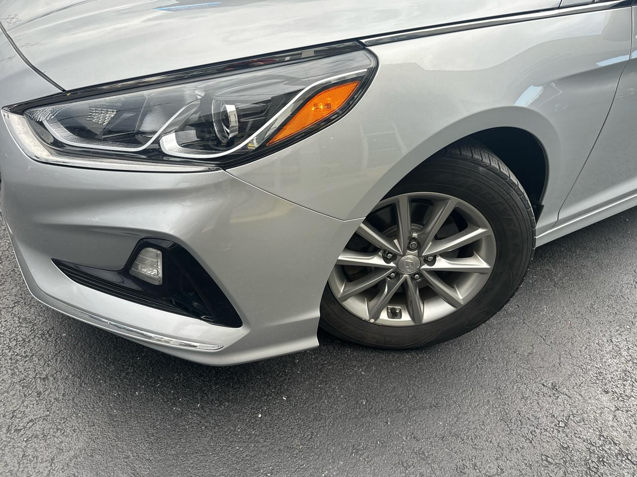 Hyundai Sonata SE 2.4L 2018