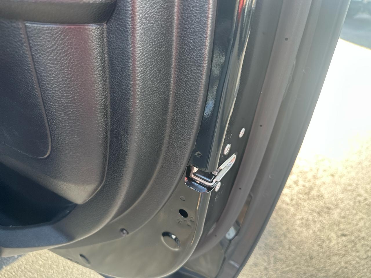 RAM 1500 4WD Crew Cab 140.5" Express 2014