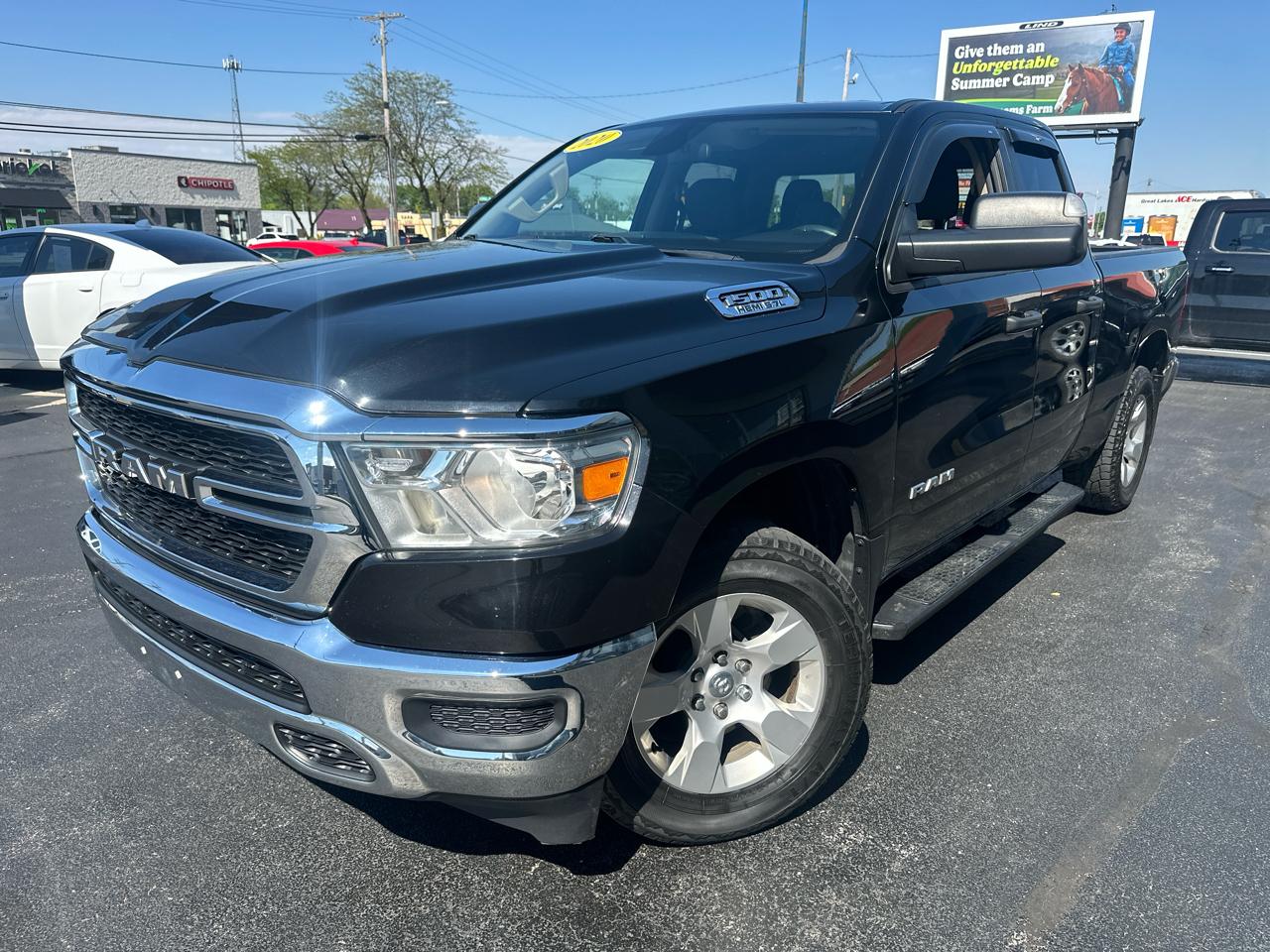 RAM 1500 Tradesman 4x4 Quad Cab 6'4" Box 2020